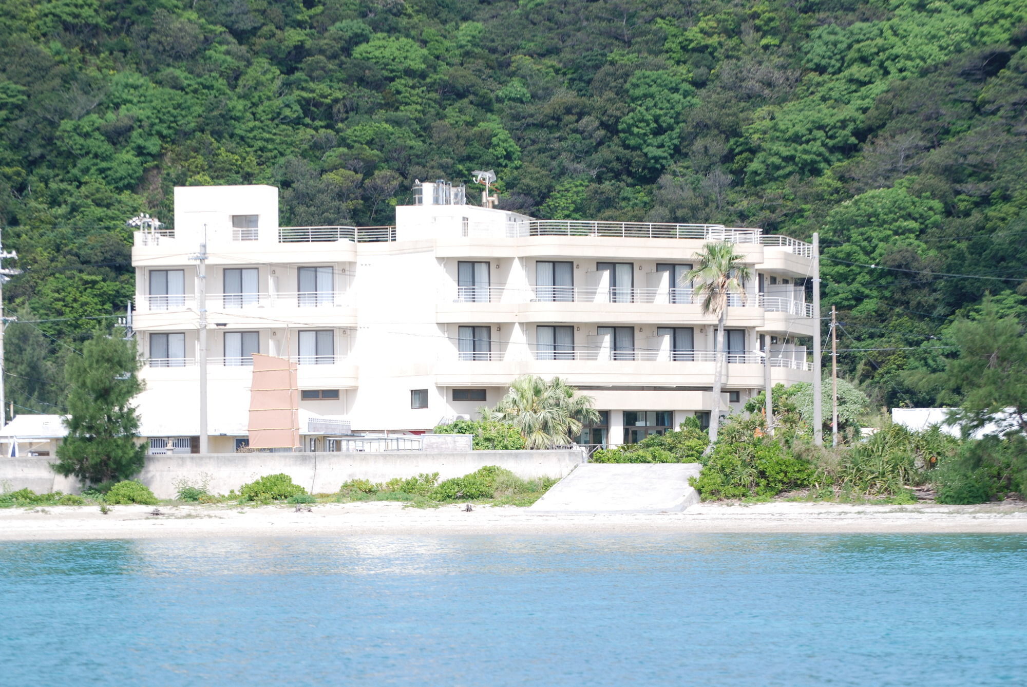 Kerama Beach Hotel Zamami Ngoại thất bức ảnh